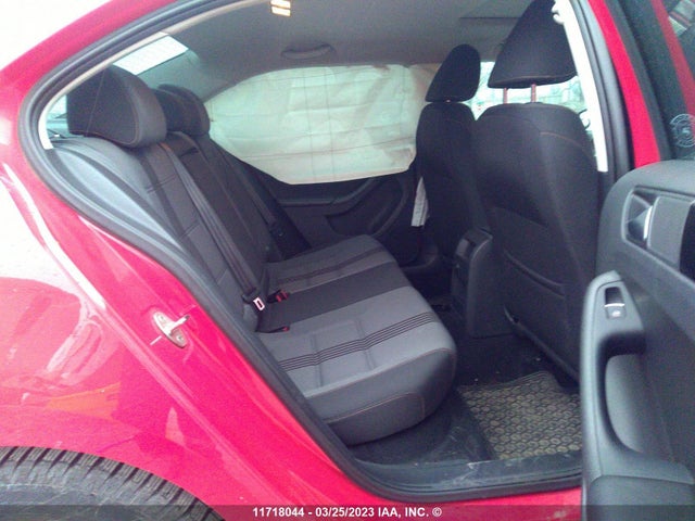3VWDB7AJ5HM274960 Volkswagen JETTA SE
