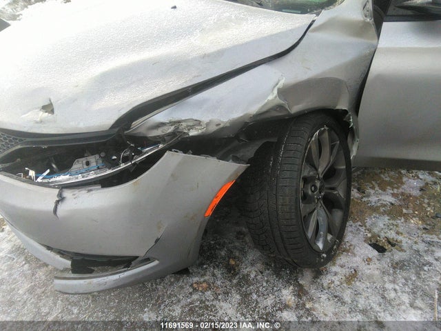 1C3CCCBG1FN674268 Chrysler 200 S