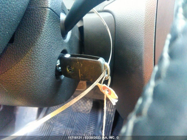 3VW2K7AJ8EM254124 Volkswagen JETTA S