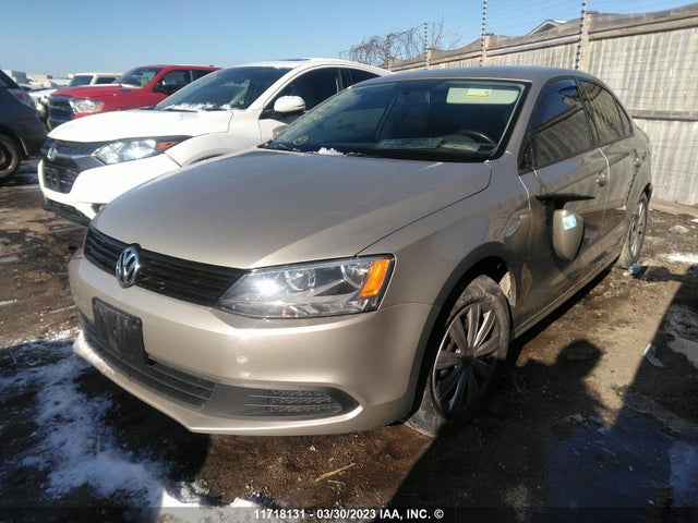 3VW2K7AJ8EM254124 Volkswagen JETTA S
