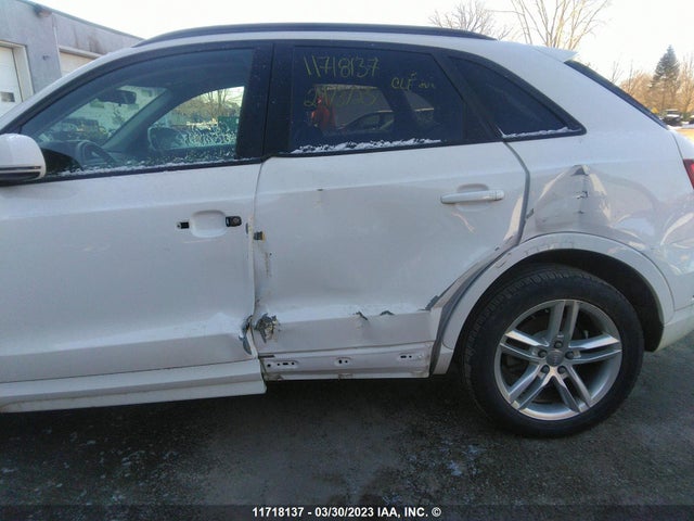 WA1ECCFS5JR031582 Audi Q3 PREMIUM
