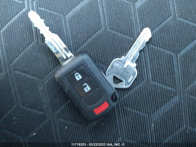JA4AJUAU8MU600588 Mitsubishi RVR ES