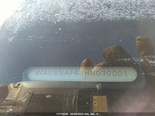 WAUENAF43HN030001 Audi A4 Premium Plus