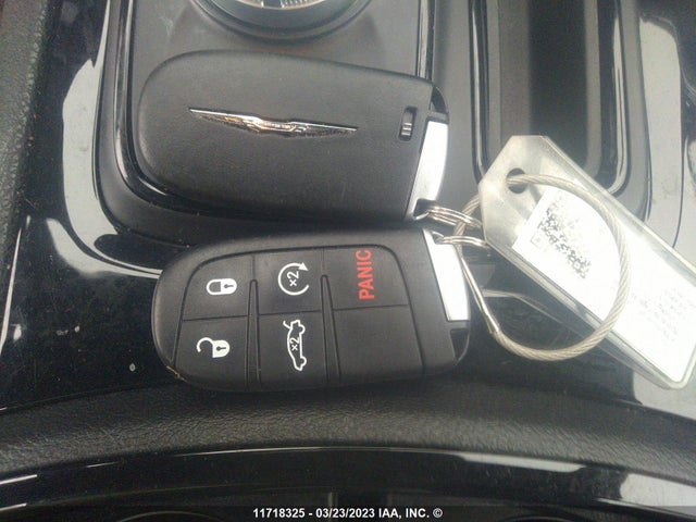 2C3CCABG0NH154557 Chrysler 300 S