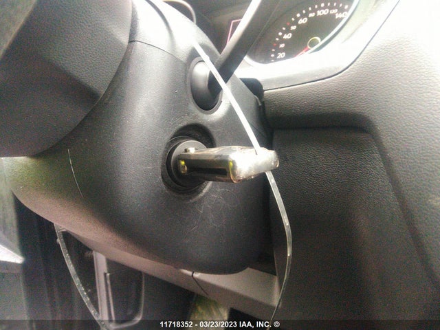 3VV0B7AX4MM084780 Volkswagen TIGUAN S