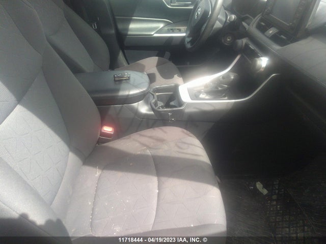Toyota RAV4 LE 2019 2T3Z1RFV9KC002390 Image 5