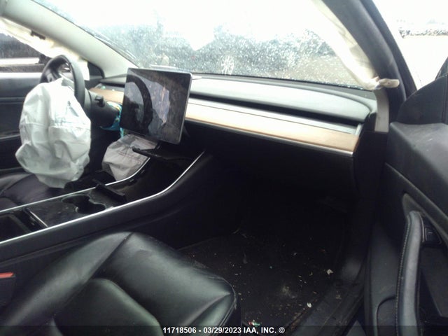 5YJ3E1EB1KF437654 Tesla MODEL 3