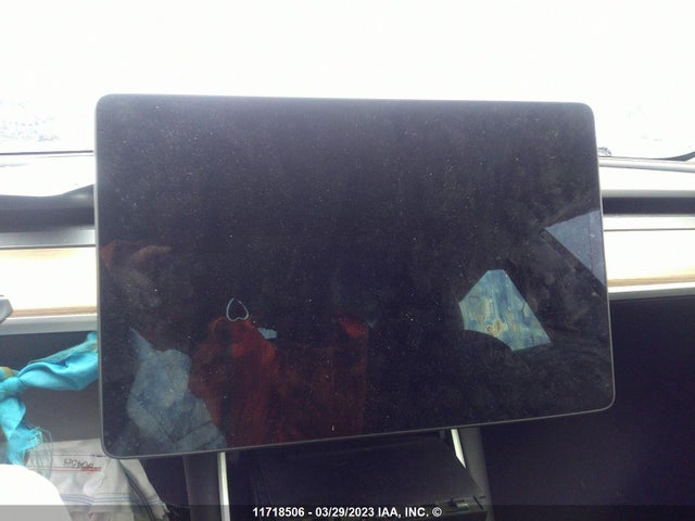 5YJ3E1EB1KF437654 Tesla MODEL 3