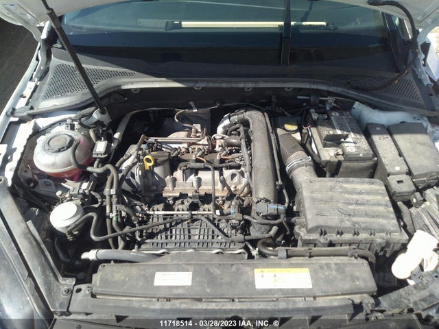 3VWG57AU9MM009130 Volkswagen GOLF