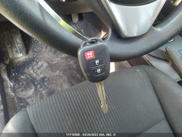 Toyota RAV4 LE 2017 2T3ZFREV9HW377156 Image 3