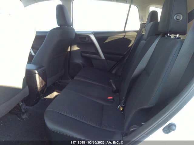 Toyota RAV4 LE 2017 2T3ZFREV9HW377156 Image 9