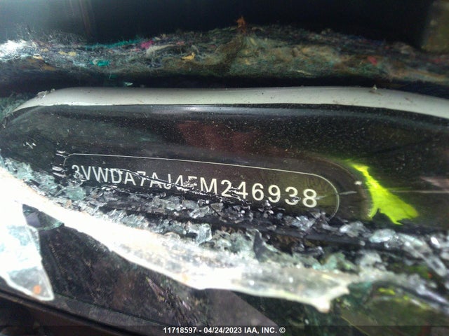 3VWDA7AJ4FM246938 Volkswagen JETTA