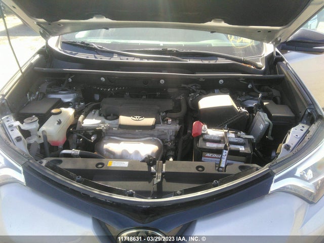Toyota RAV4 SE 2018 2T3JFREV2JW787428 Image 10