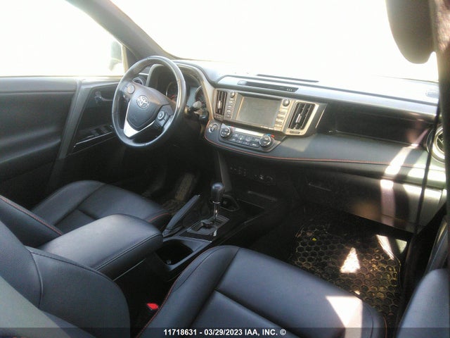 Toyota RAV4 SE 2018 2T3JFREV2JW787428 Image 5