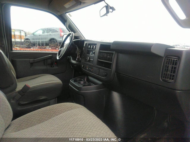 Chevrolet Express G2500 2021 1GCWGBF77M1174752 Image 5