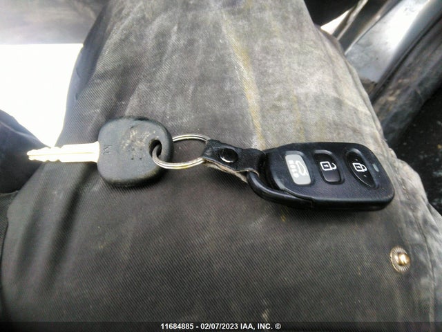 Hyundai ELANTRA SE 2017 5NPD74LF8HH125282 Image 3