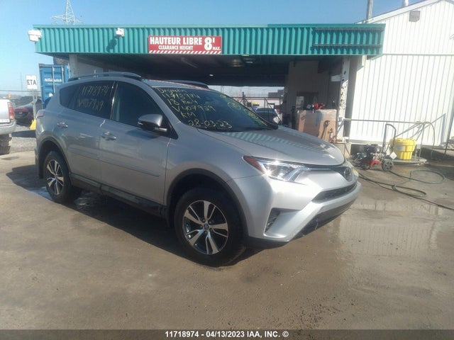 Toyota RAV4 LE 2018 2T3ZFREV6JW407929 Image 1
