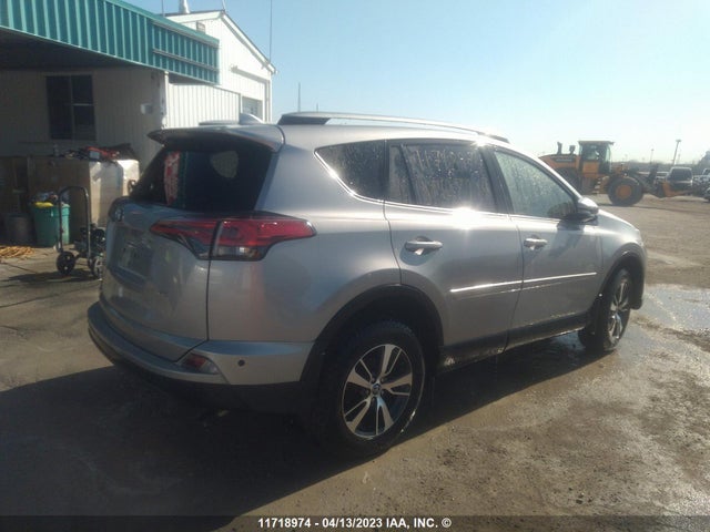 Toyota RAV4 LE 2018 2T3ZFREV6JW407929 Image 4