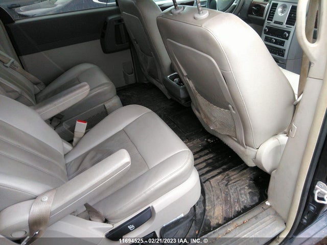 2A4RR5DX2AR162182 Chrysler Town & Country Touring