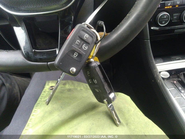 1VWBA7A33MC009493 Volkswagen Passat Highline