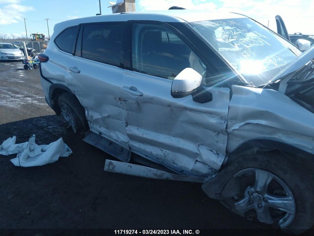 Toyota Highlander Hybrid Le 2022 5TDBBRCH6NS102254 Image 12