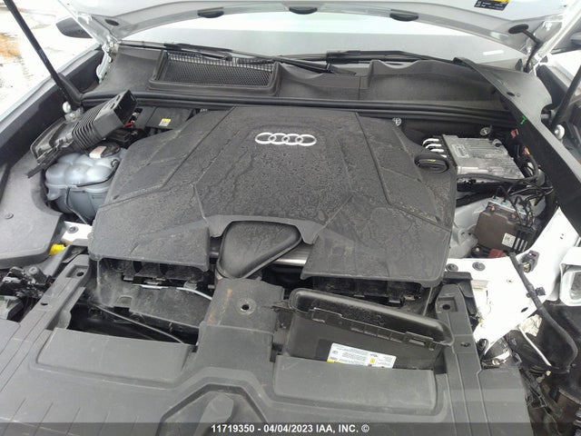 WA1DVBF14ND005517 Audi Q8 Progressiv