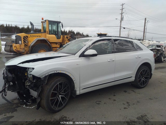 WA1DVBF14ND005517 Audi Q8 Progressiv