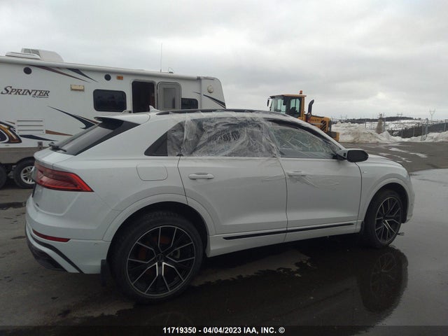 WA1DVBF14ND005517 Audi Q8 Progressiv