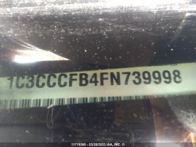 1C3CCCFB4FN739998 Chrysler 200 LX