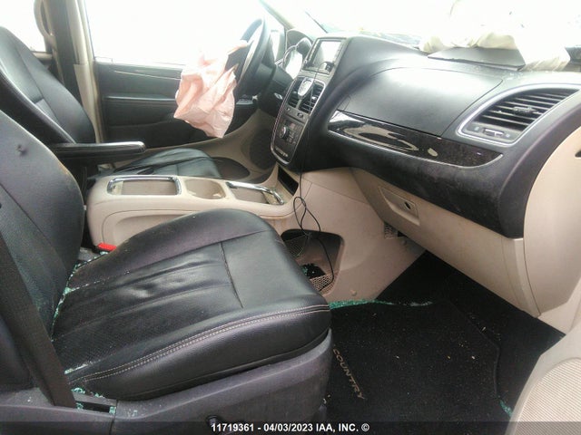 2C4RC1CG1GR118930 Chrysler Town & Country Touring L