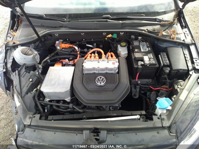 WVWKP7AU2GW911825 Volkswagen E-golf Se