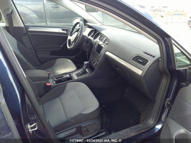 WVWKP7AU2GW911825 Volkswagen E-golf Se
