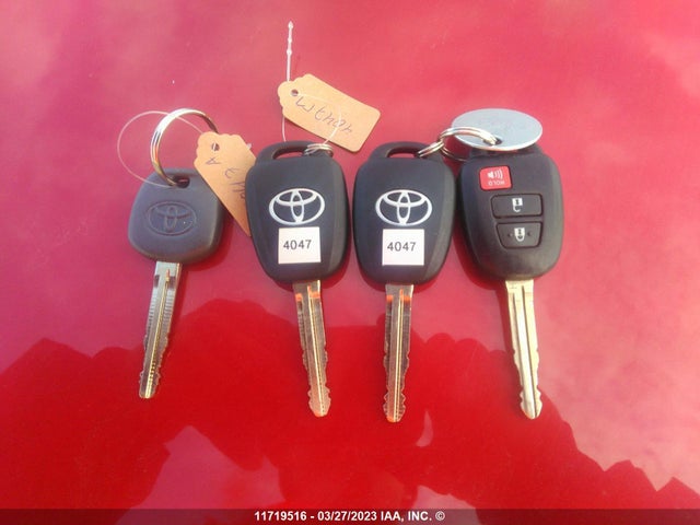 Toyota PRIUS C 2017 JTDKDTB39H1595555 Image 3