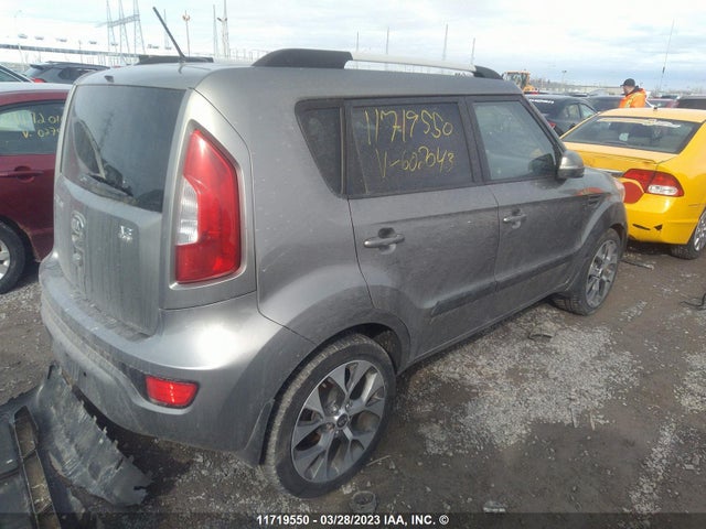 2013 Kia Soul +/!/sport მანქანა იყიდება აუქციონზე, vin: KNDJT2A63D7602043, აუქციონის ნომერი: 11719550
