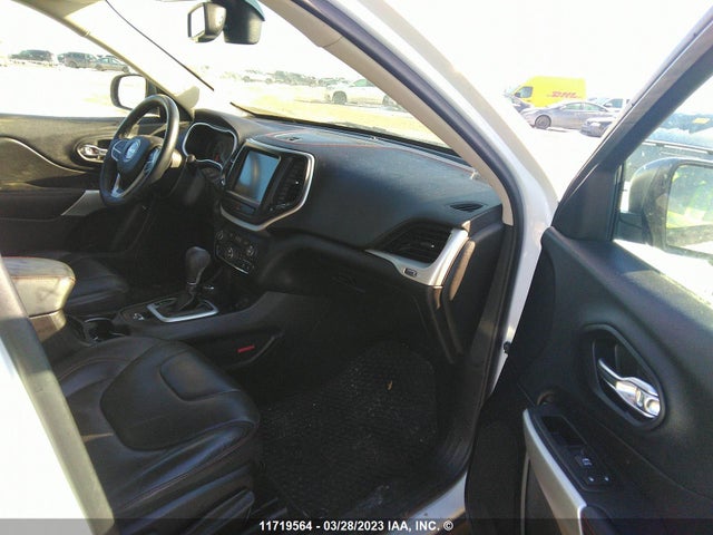 1C4PJMBS3HD234123 Jeep Cherokee Trailhawk