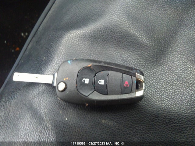 Chevrolet TRAX LS 2019 3GNCJNSB3KL359040 Image 3