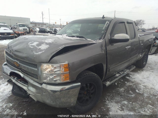 Chevrolet Silverado K1500 Ls 2013 1GCRKREA0DZ261282 Image 2