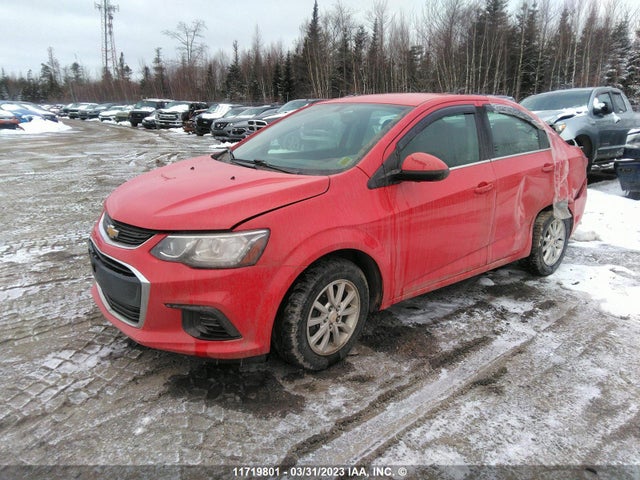 Chevrolet SONIC LT 2018 1G1JD5SHXJ4112865 Image 2