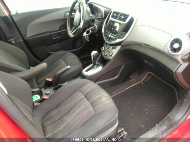 Chevrolet SONIC LT 2018 1G1JD5SHXJ4112865 Image 5