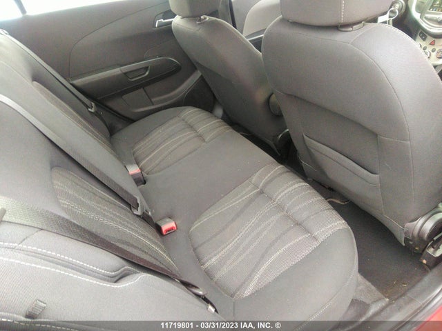Chevrolet SONIC LT 2018 1G1JD5SHXJ4112865 Image 8