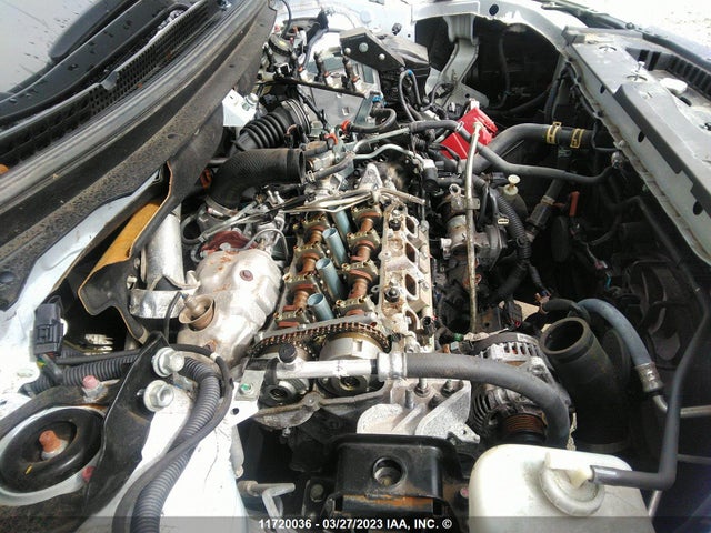 JA4ATUAA8NZ601499 Mitsubishi Eclipse Cross Es