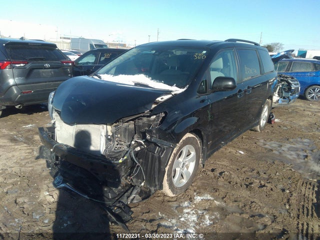 Toyota SIENNA LE 2020 5TDKZ3DC0LS079501 Image 2