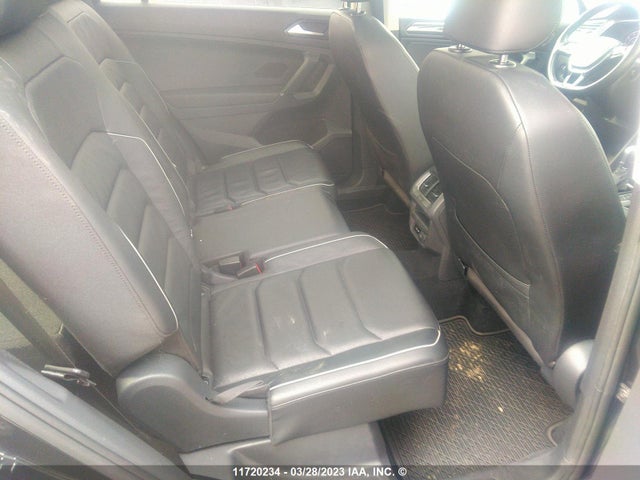 3VV4B7AX5JM082887 Volkswagen Tiguan Sel Premium