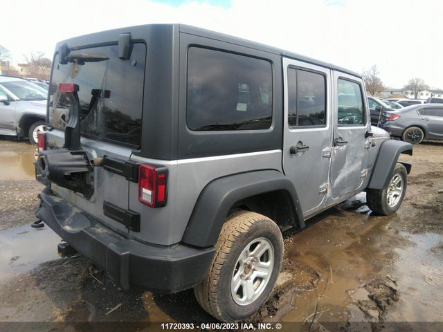 1C4BJWDG8GL314889 Jeep Wrangler Unlimited Sport