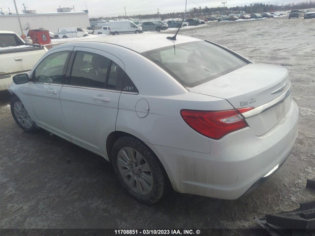 1C3CCBAB2EN229603 Chrysler 200 LX