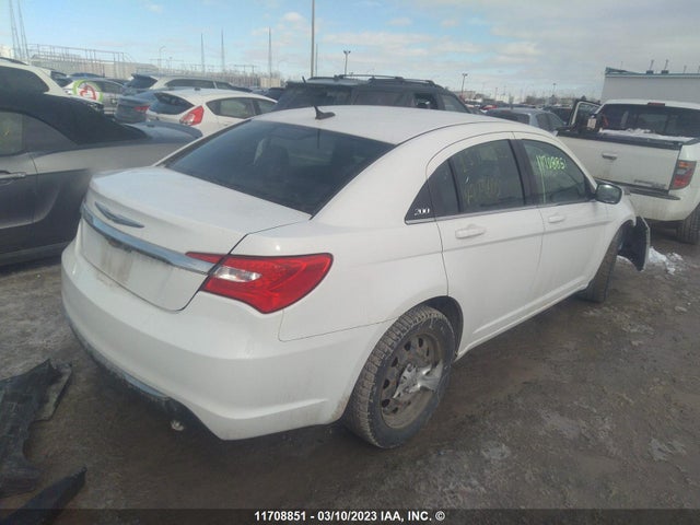 1C3CCBAB2EN229603 Chrysler 200 LX