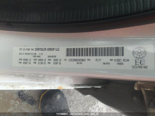 1C3CCBAB2EN229603 Chrysler 200 LX