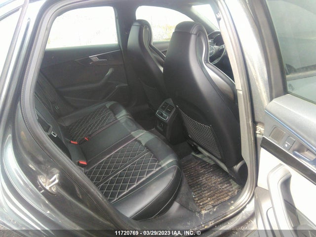 WAUC4AF44JA001758 Audi S4 Prestige