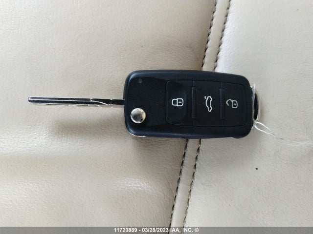 3VW3L7AJ9EM404307 Volkswagen JETTA TDI