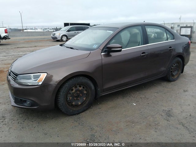 3VW3L7AJ9EM404307 Volkswagen JETTA TDI